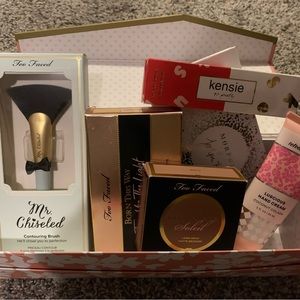 8pc Mystery makeup & skincare box!